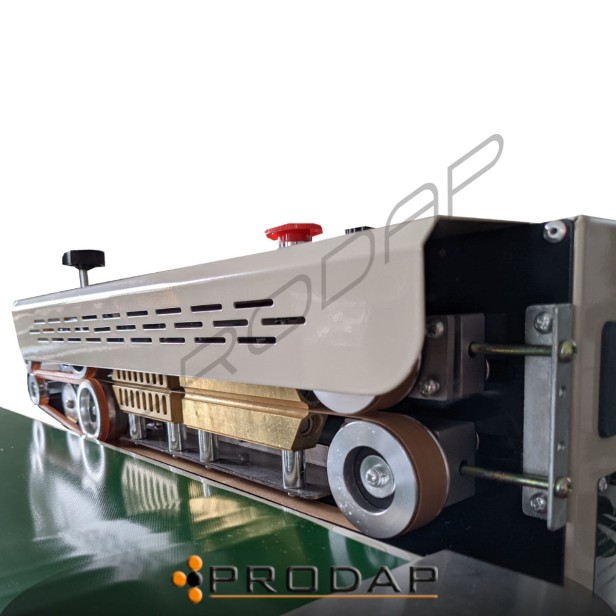 Zgrzewarka taśmowa pionowa_4.jpg